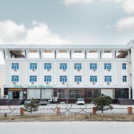Buyuk Ipak Yo'Li Hotel Namangan Exterior foto